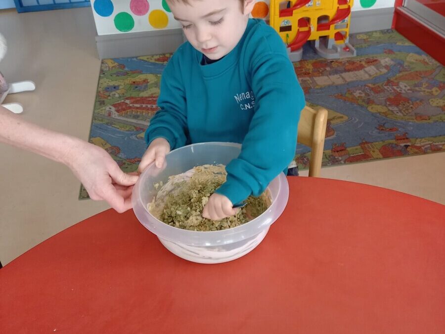 Green Rice Krispy buns in Sonas